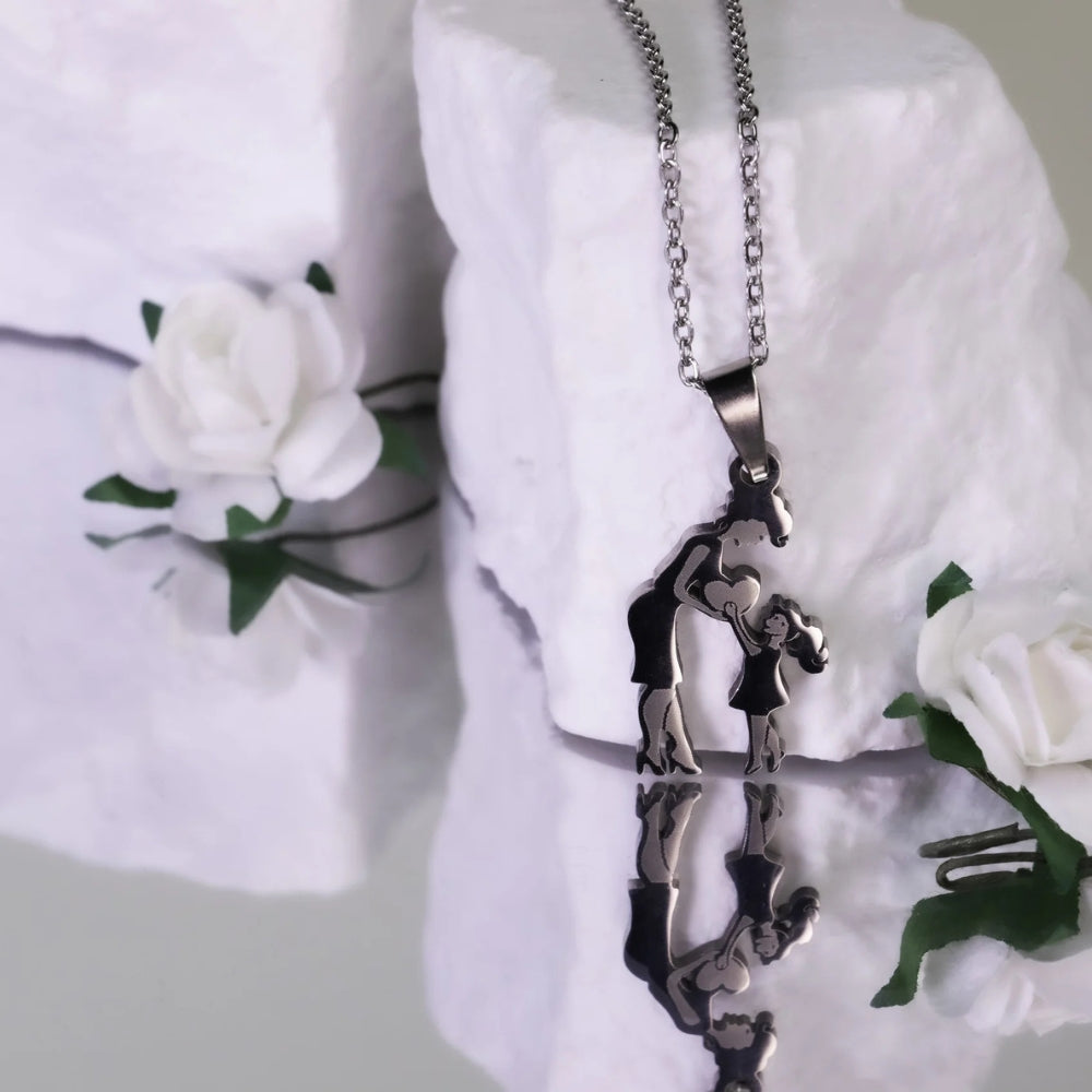 La Collana del Legame Materno